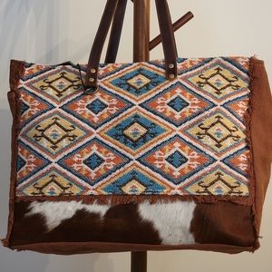 NEW MYRA BAG- AMBROSE WEEKENDER BAG